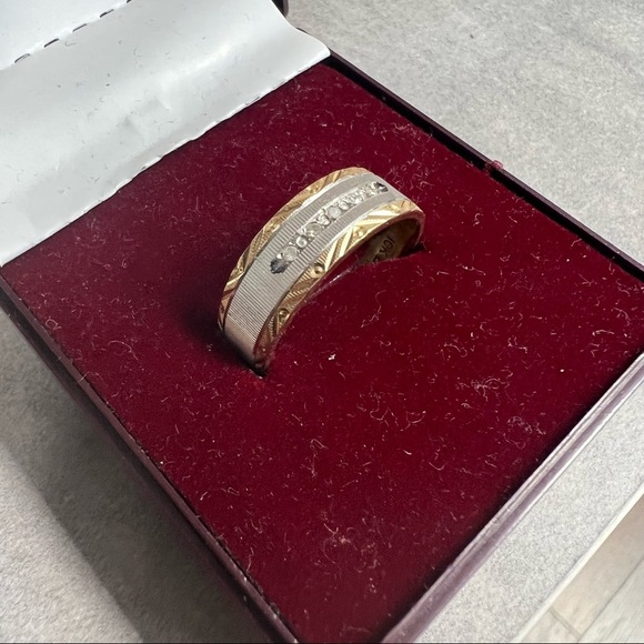 Men’s 10KT gold 2 tone wedding band with diamonds SZ 9 - Picture 1 of 6